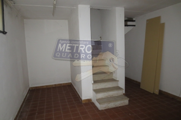 magazzino - UFFICIO THIENE (VI)  